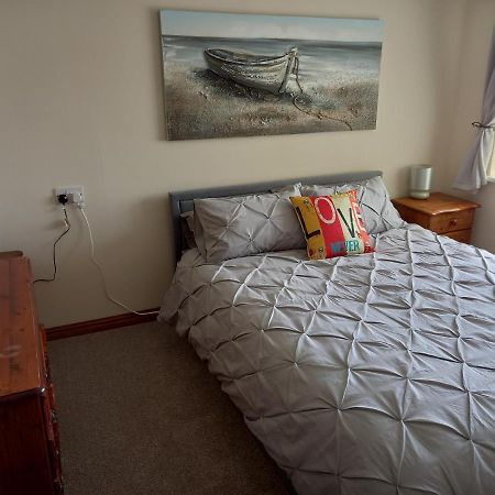 Pet Friendly Beautiful Detached Cottage Close To Spurn Point, Easington And Withersea キングストン・アポン・ハル エクステリア 写真